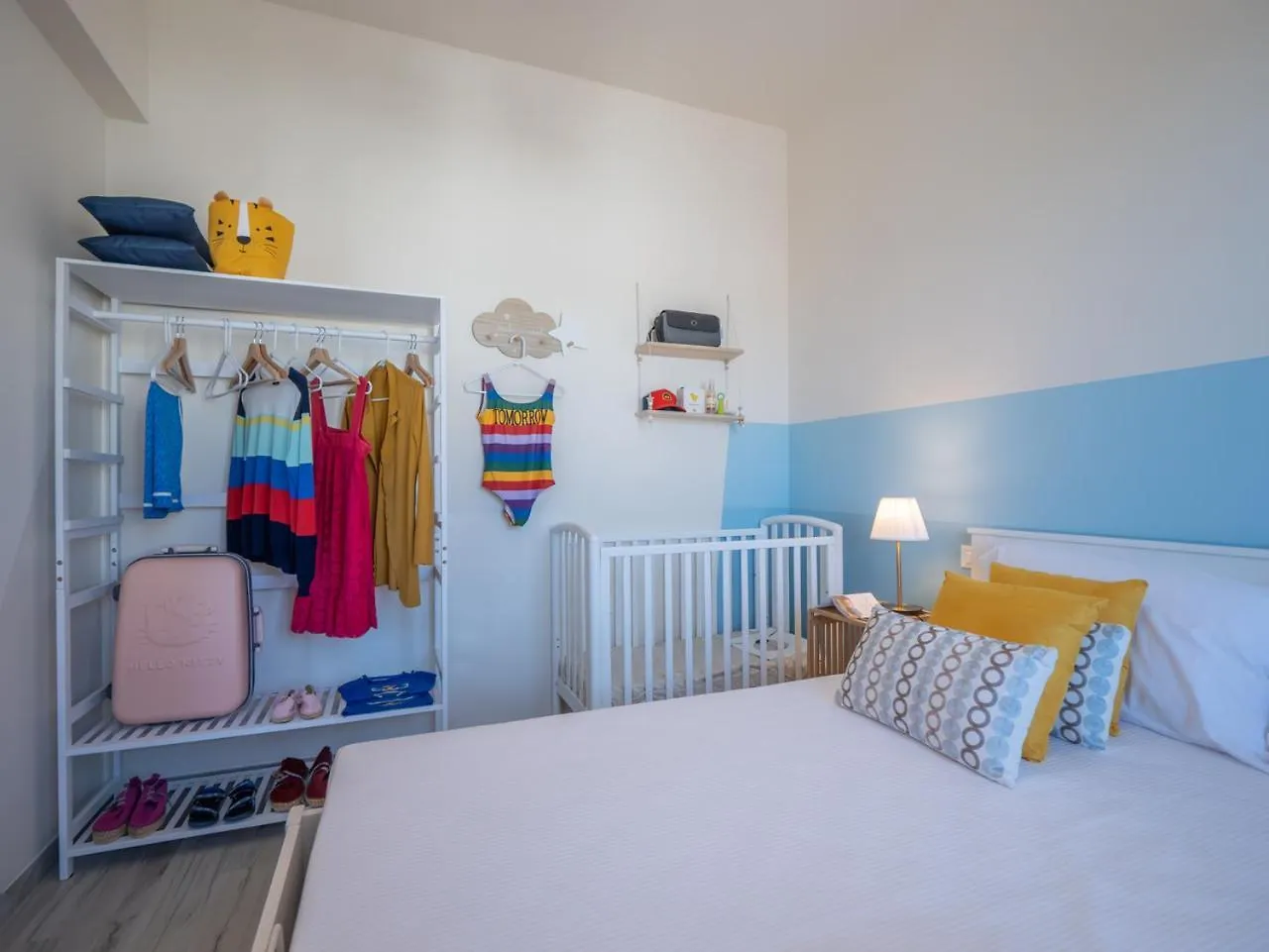 Babyaccommodation Family Panoramic IV Pietra Ligure Apartment
